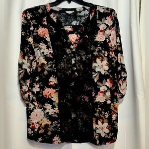 Floral print and lace blouse